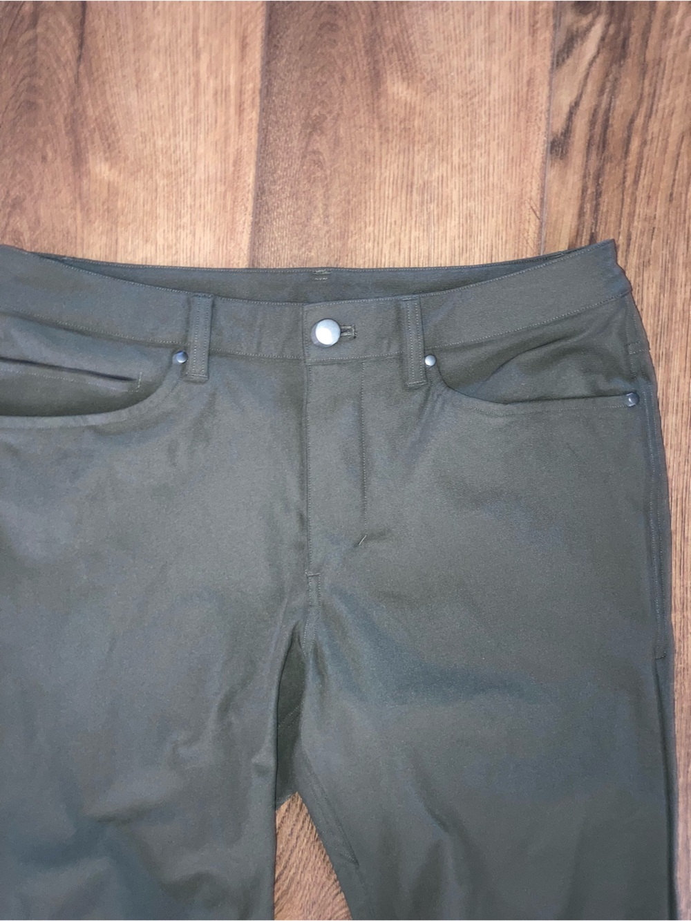 Lululemon women’s Olive Green dress pants size 30 - Picture 2 of 4